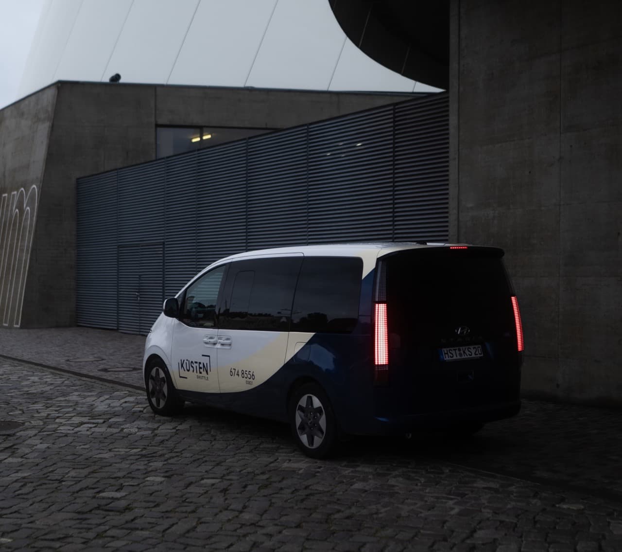 Küstenshuttle: Event-Shuttle – Geburtstag oder Firmenfeier? Wir kümmern uns um die An- und Abreise, damit du den Abend genießen kannst.